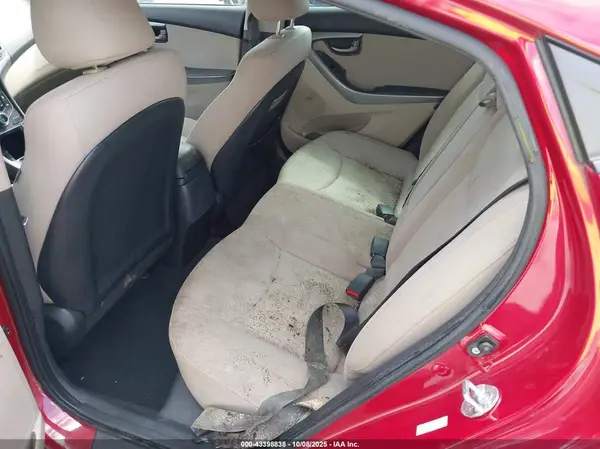 KMHDH4AE7GU587503 2016 HYUNDAI ELANTRA - Image 8