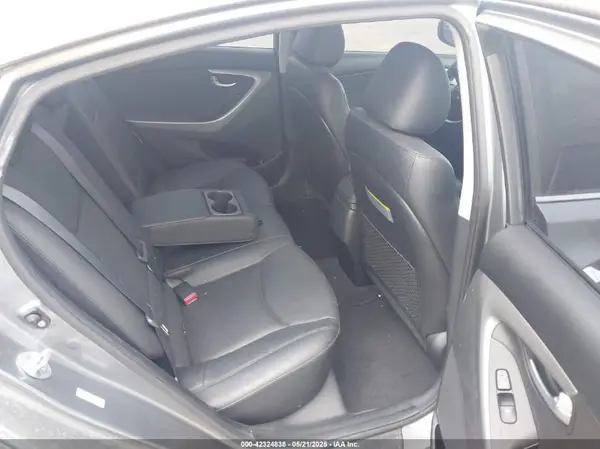 KMHDH4AE7GU620371 2016 HYUNDAI ELANTRA - Image 8