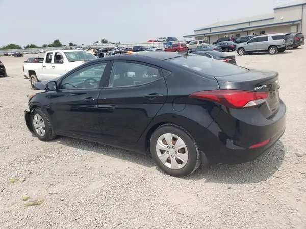 KMHDH4AE7GU636697 2016 HYUNDAI ELANTRA - Image 2