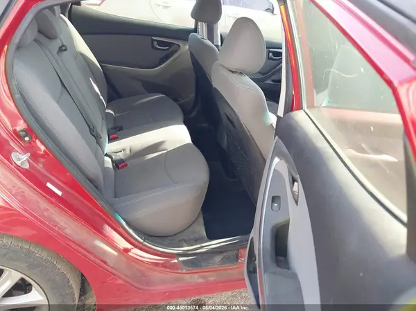 KMHDH4AE7GU637803 2016 HYUNDAI ELANTRA - Image 8