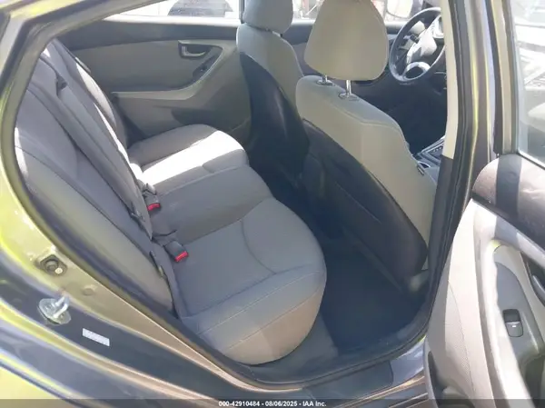 KMHDH4AE7GU643875 2016 HYUNDAI ELANTRA - Image 8