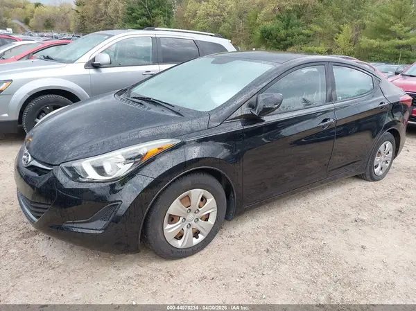 KMHDH4AE7GU647070 2016 HYUNDAI ELANTRA - Image 2