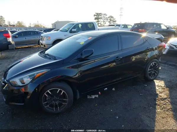 KMHDH4AE8GU475017 2016 HYUNDAI ELANTRA - Image 2