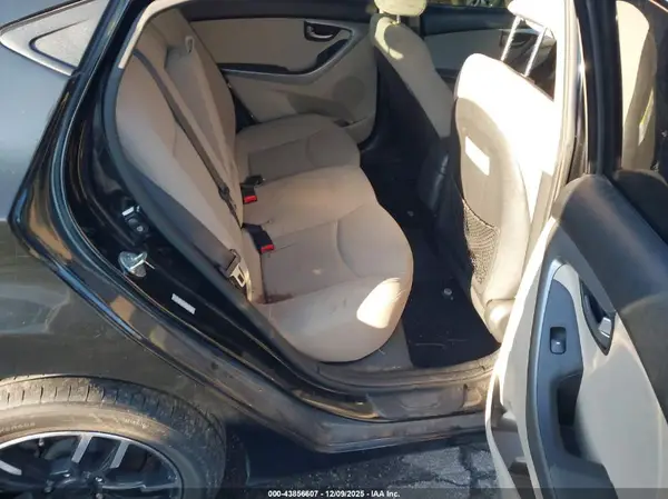 KMHDH4AE8GU475017 2016 HYUNDAI ELANTRA - Image 8