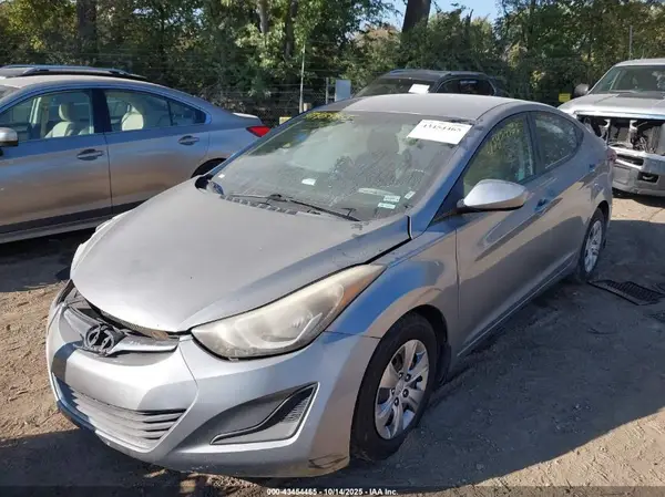 KMHDH4AE8GU478788 2016 HYUNDAI ELANTRA - Image 2