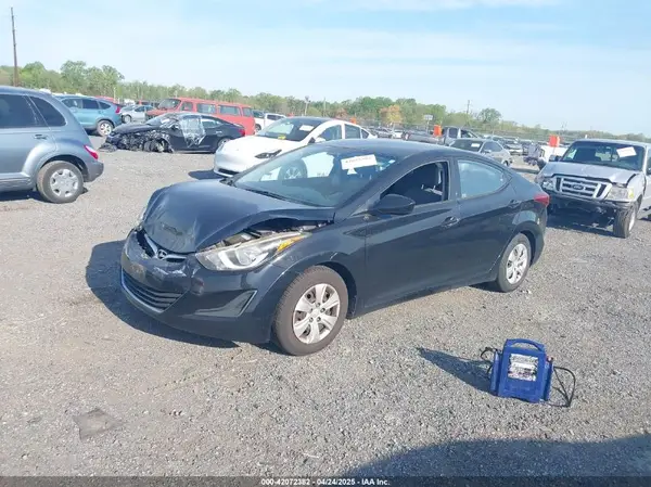 KMHDH4AE8GU481142 2016 HYUNDAI ELANTRA - Image 2