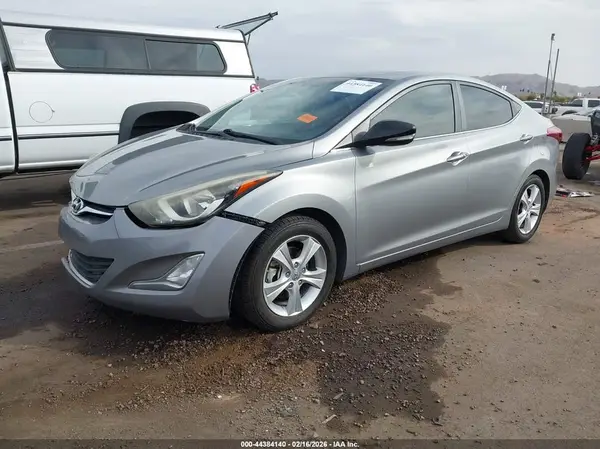 KMHDH4AE8GU484249 2016 HYUNDAI ELANTRA - Image 2