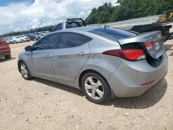 KMHDH4AE8GU487085 2016 HYUNDAI ELANTRA - Image 2