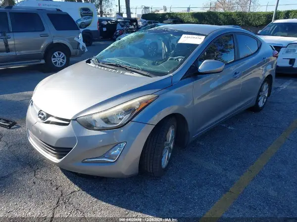 KMHDH4AE8GU491301 2016 HYUNDAI ELANTRA - Image 2