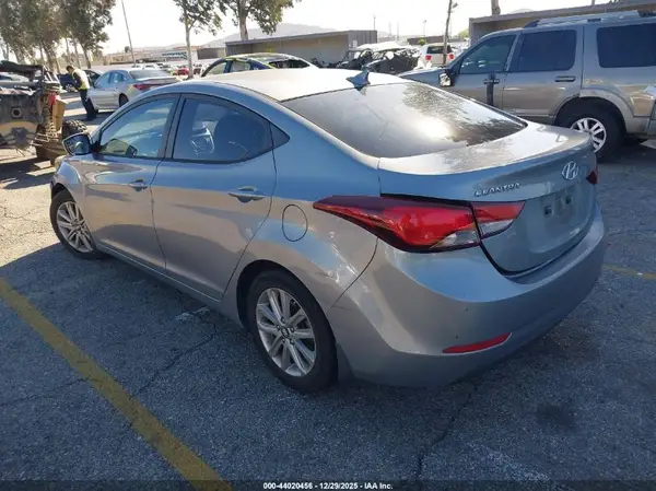 KMHDH4AE8GU491301 2016 HYUNDAI ELANTRA - Image 3
