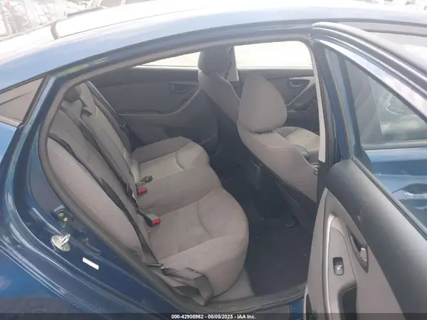 KMHDH4AE8GU525804 2016 HYUNDAI ELANTRA - Image 8
