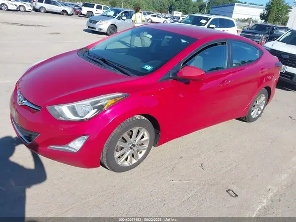 KMHDH4AE8GU528282 2016 HYUNDAI ELANTRA - Image 2