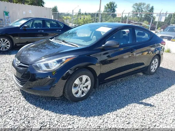 KMHDH4AE8GU543025 2016 HYUNDAI ELANTRA - Image 2