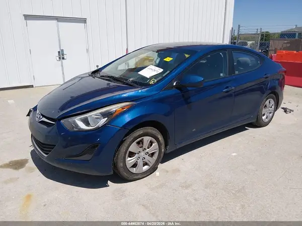 KMHDH4AE8GU545180 2016 HYUNDAI ELANTRA - Image 2