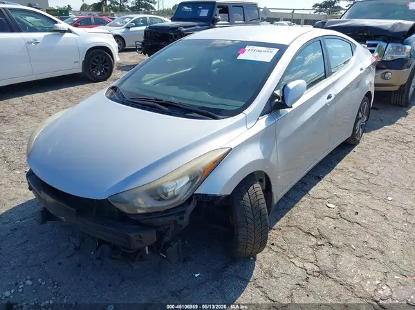 KMHDH4AE8GU552372 2016 HYUNDAI ELANTRA - Image 2