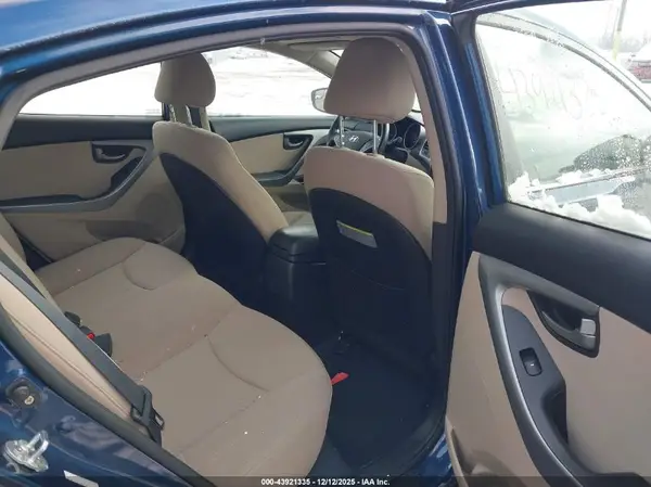 KMHDH4AE8GU567518 2016 HYUNDAI ELANTRA - Image 8