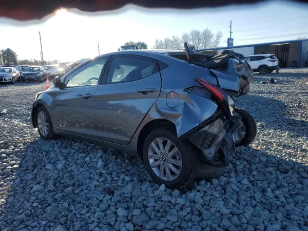 KMHDH4AE8GU568300 2016 HYUNDAI ELANTRA - Image 2