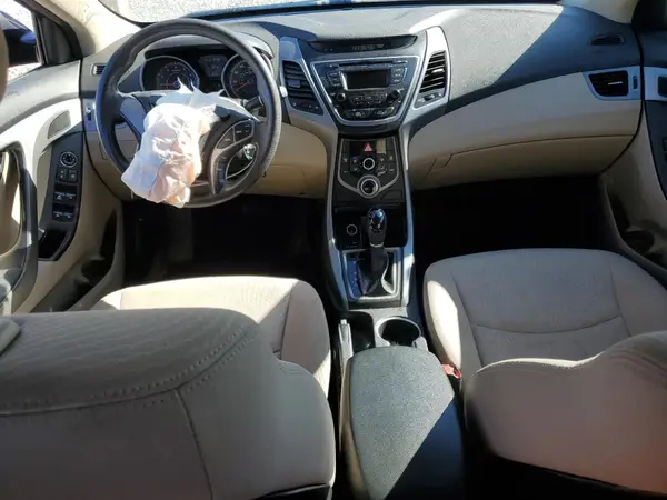 KMHDH4AE8GU573710 2016 HYUNDAI ELANTRA - Image 8