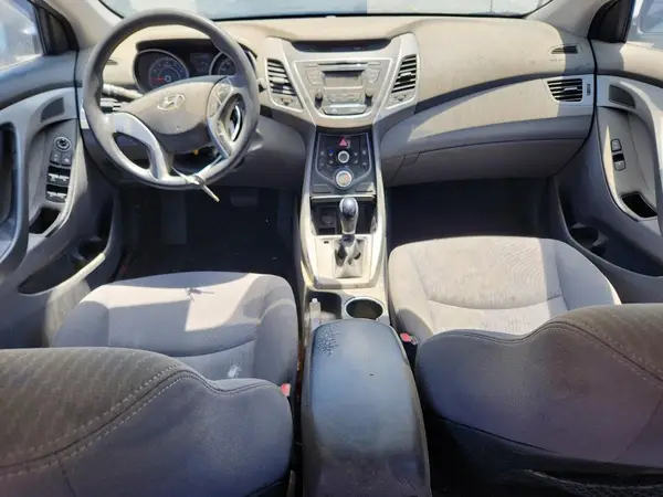 KMHDH4AE8GU583752 2016 HYUNDAI ELANTRA - Image 8