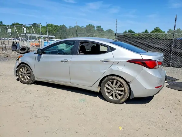 KMHDH4AE8GU587364 2016 HYUNDAI ELANTRA - Image 2