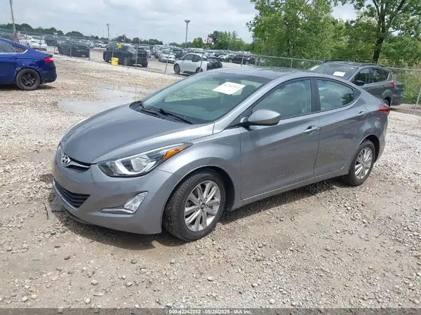 KMHDH4AE8GU598641 2016 HYUNDAI ELANTRA - Image 2