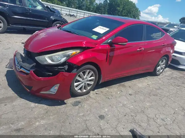 KMHDH4AE8GU603935 2016 HYUNDAI ELANTRA - Image 2