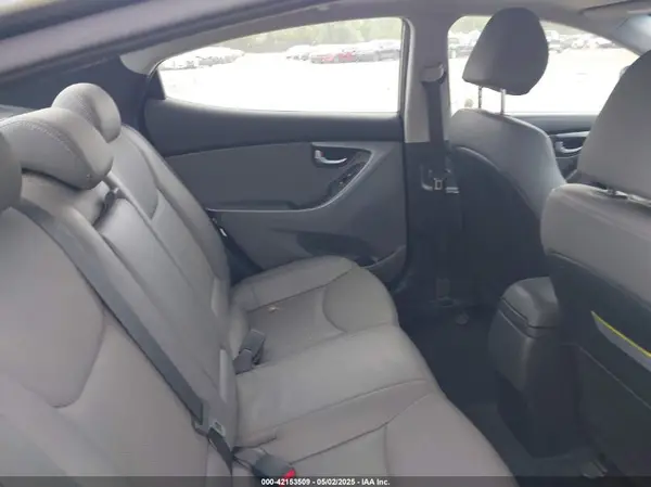 KMHDH4AE8GU623263 2016 HYUNDAI ELANTRA - Image 8