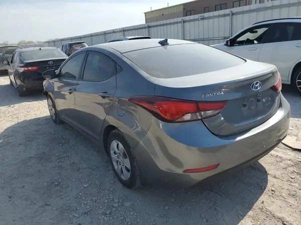KMHDH4AE8GU624364 2016 HYUNDAI ELANTRA - Image 2
