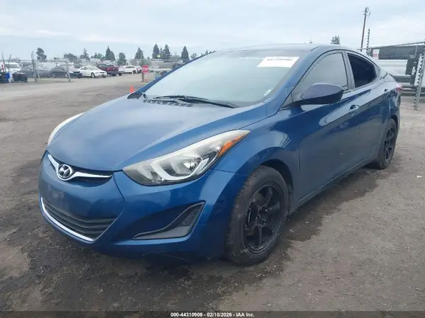 KMHDH4AE8GU634764 2016 HYUNDAI ELANTRA - Image 2