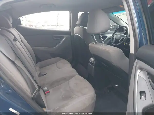 KMHDH4AE8GU634764 2016 HYUNDAI ELANTRA - Image 8