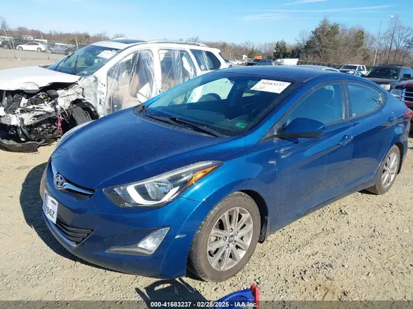 KMHDH4AE8GU635543 2016 HYUNDAI ELANTRA - Image 2
