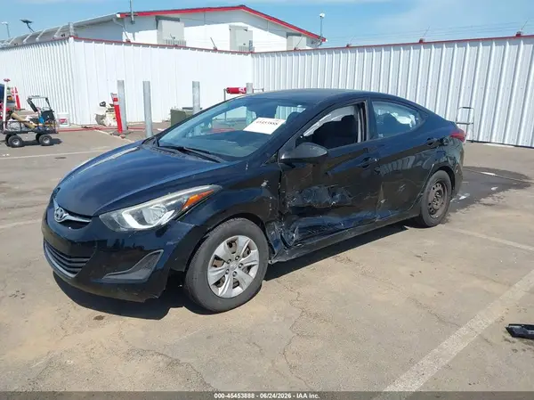 KMHDH4AE8GU646140 2016 HYUNDAI ELANTRA - Image 2