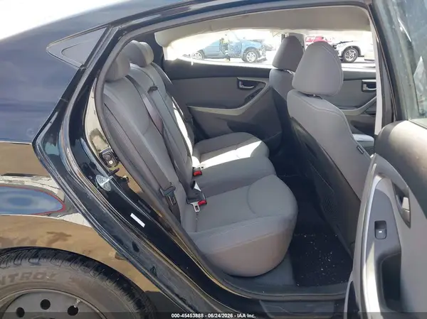 KMHDH4AE8GU646140 2016 HYUNDAI ELANTRA - Image 8
