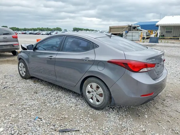KMHDH4AE8GU646252 2016 HYUNDAI ELANTRA - Image 2