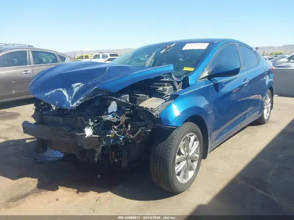 KMHDH4AE9GU477343 2016 HYUNDAI ELANTRA - Image 2