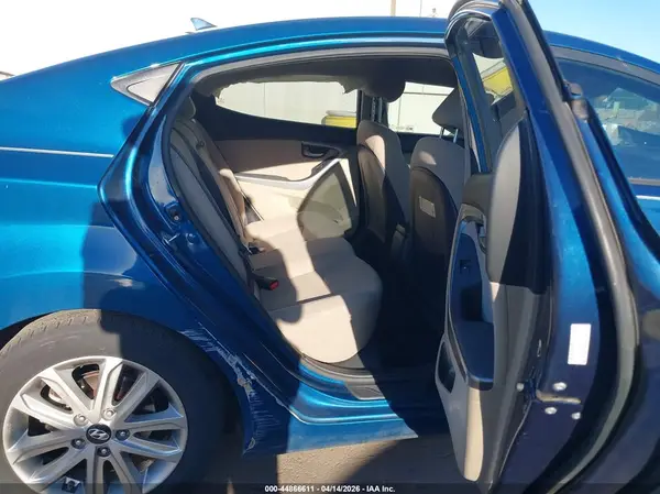 KMHDH4AE9GU477343 2016 HYUNDAI ELANTRA - Image 8