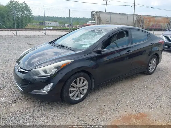 KMHDH4AE9GU480808 2016 HYUNDAI ELANTRA - Image 2