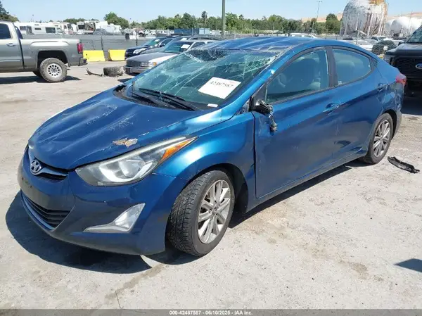 KMHDH4AE9GU481490 2016 HYUNDAI ELANTRA - Image 2