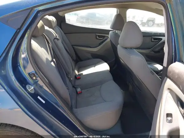 KMHDH4AE9GU481490 2016 HYUNDAI ELANTRA - Image 8