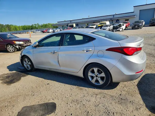 KMHDH4AE9GU484714 2016 HYUNDAI ELANTRA - Image 2
