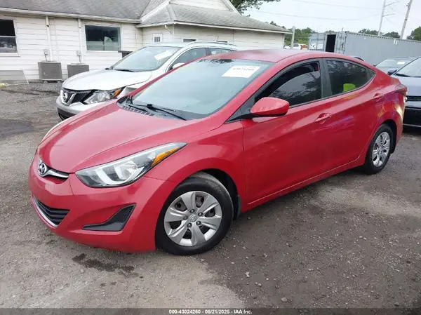 KMHDH4AE9GU489282 2016 HYUNDAI ELANTRA - Image 2