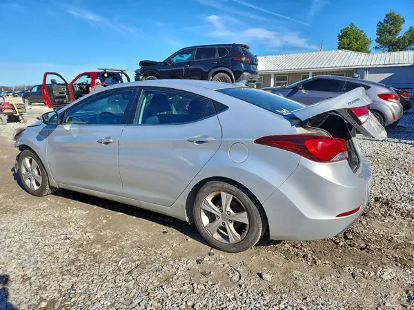 KMHDH4AE9GU490755 2016 HYUNDAI ELANTRA - Image 2