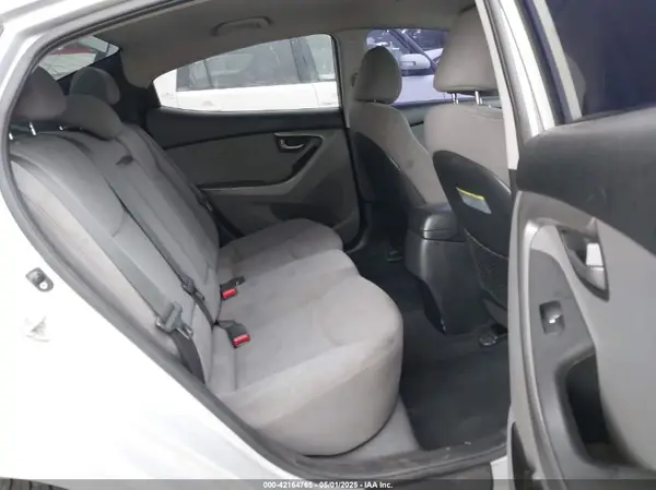KMHDH4AE9GU490903 2016 HYUNDAI ELANTRA - Image 8