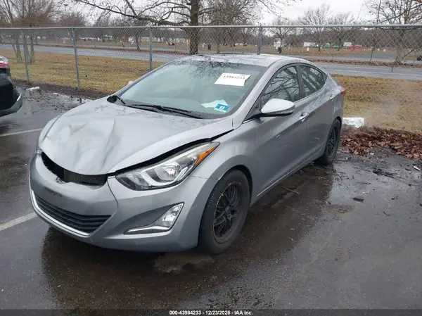 KMHDH4AE9GU493686 2016 HYUNDAI ELANTRA - Image 2