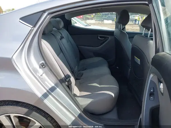 KMHDH4AE9GU502581 2016 HYUNDAI ELANTRA - Image 8