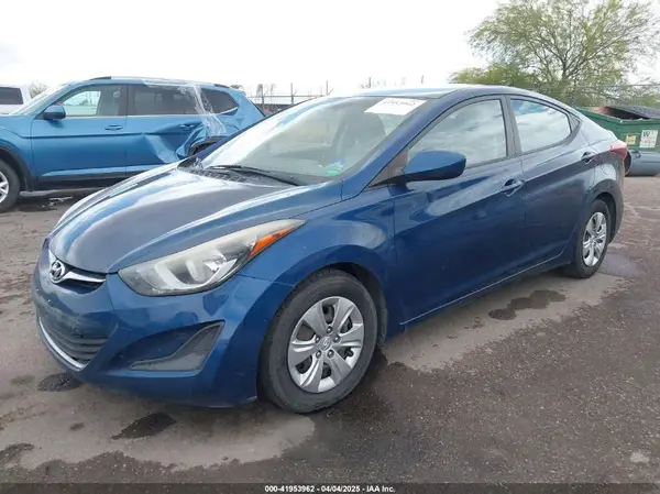 KMHDH4AE9GU517954 2016 HYUNDAI ELANTRA - Image 2