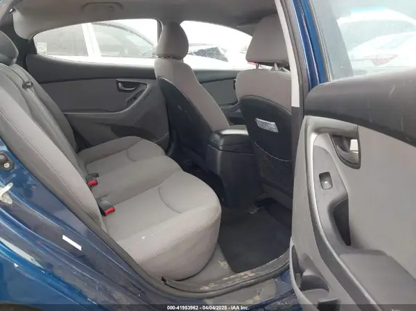 KMHDH4AE9GU517954 2016 HYUNDAI ELANTRA - Image 8