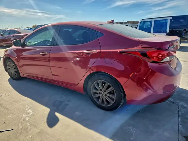 KMHDH4AE9GU526346 2016 HYUNDAI ELANTRA - Image 2