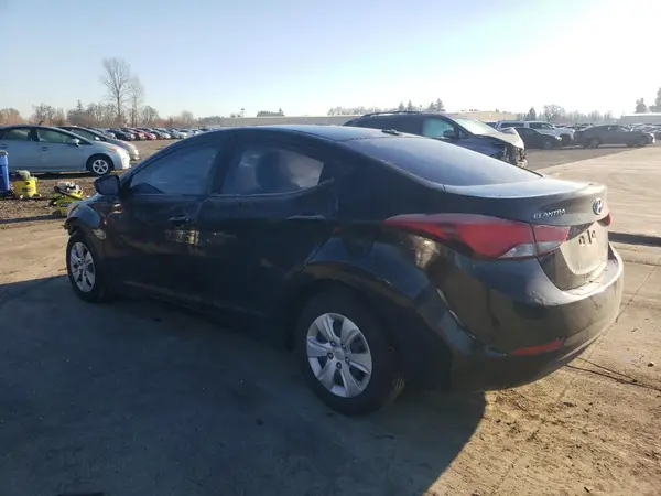 KMHDH4AE9GU541624 2016 HYUNDAI ELANTRA - Image 2