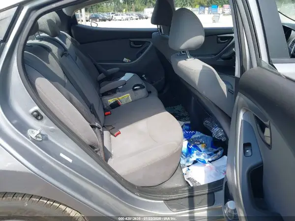 KMHDH4AE9GU542353 2016 HYUNDAI ELANTRA - Image 8